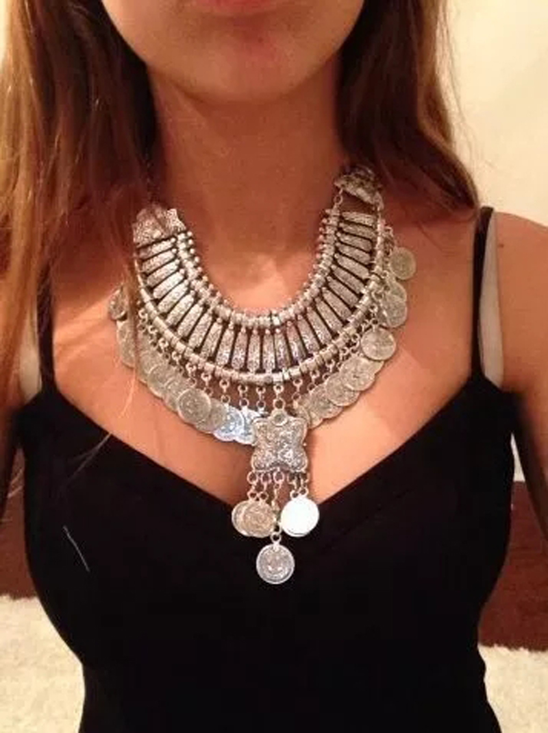 Conjunto de Brincos e Colar Pr - Ethnic Fashion Pakistan avaliação e preço